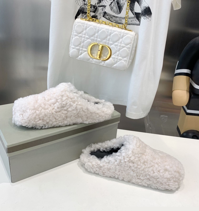 Other Slippers